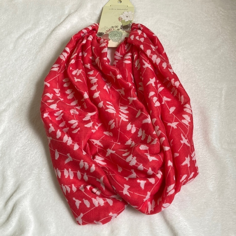 Women’s Infinity Scarf One Size